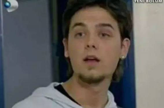 Bahar dizisinin ‘Bahar’ı Demet Evgar'ın erkek kardeşi de oyuncu çıktı! Hatta aynı dizide oynamışlar - Resim: 17